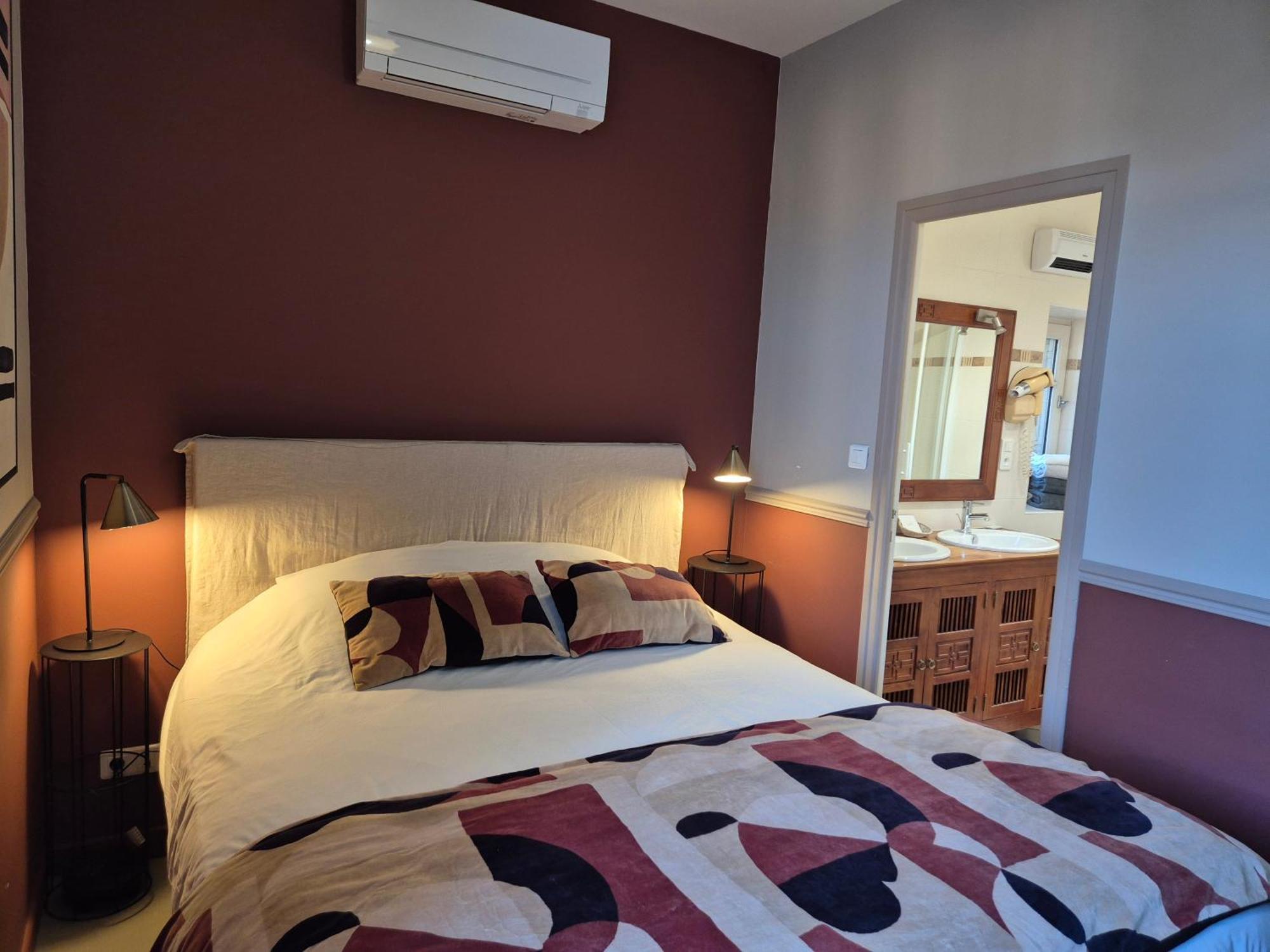 Logishotels Le Relais Du Quercy Meyssac ภายนอก รูปภาพ