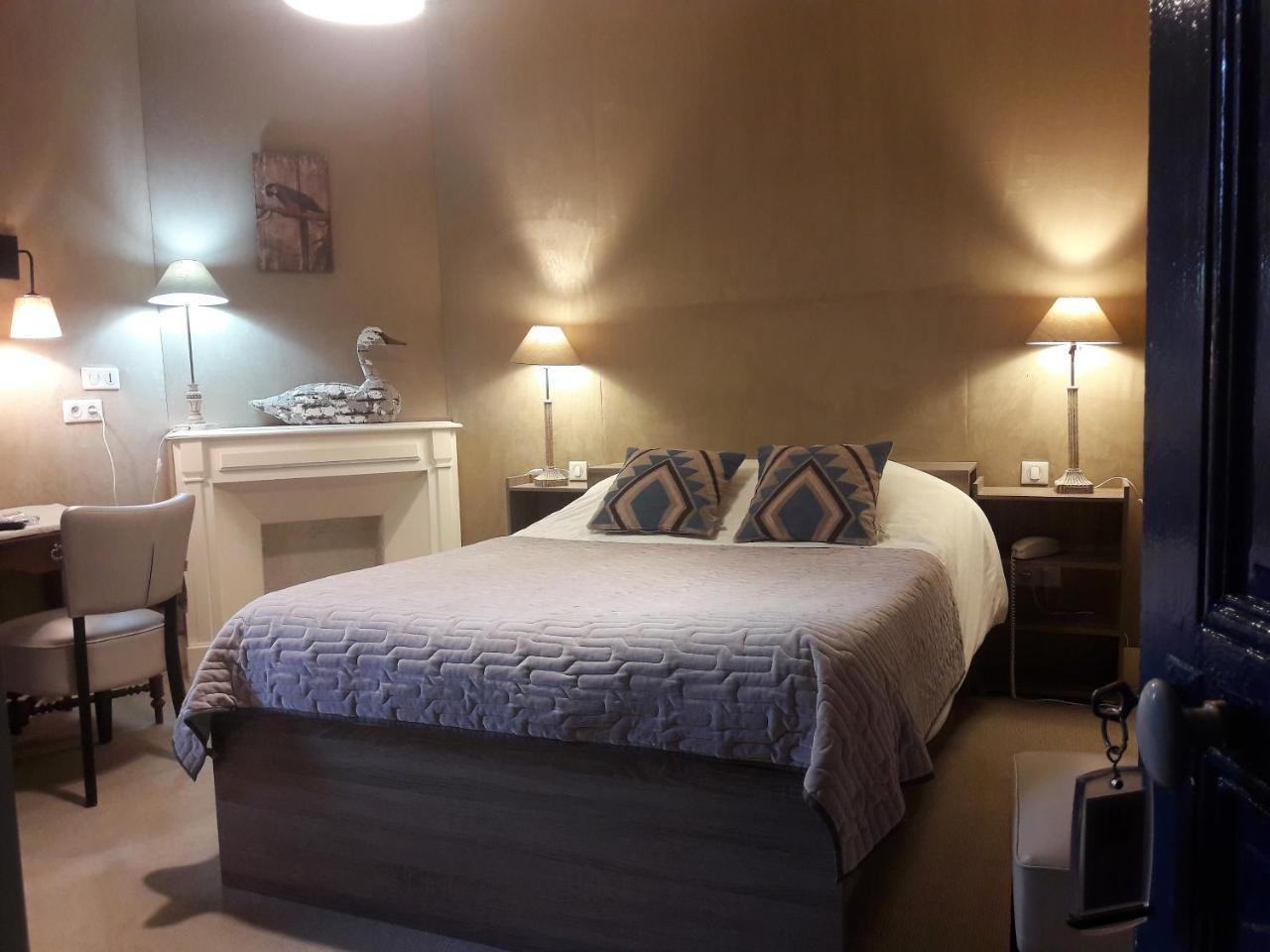 Logishotels Le Relais Du Quercy Meyssac ภายนอก รูปภาพ